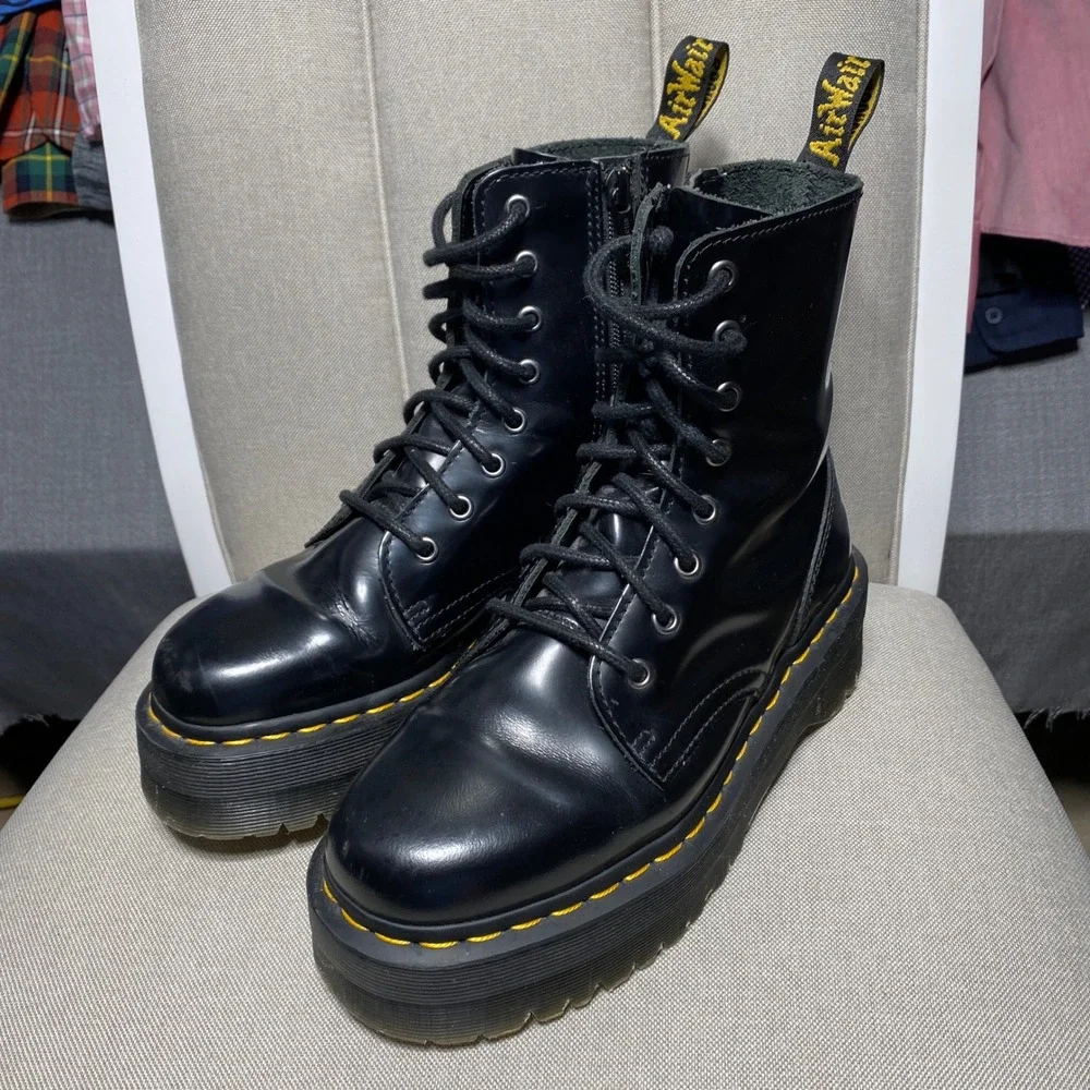Dr.‎ Martens Jadon Platform Boots Mens 6 Black Leather 8 Eye Zip Up Quad Sole